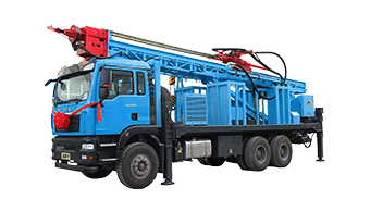 Truck mounted water well drilling rig